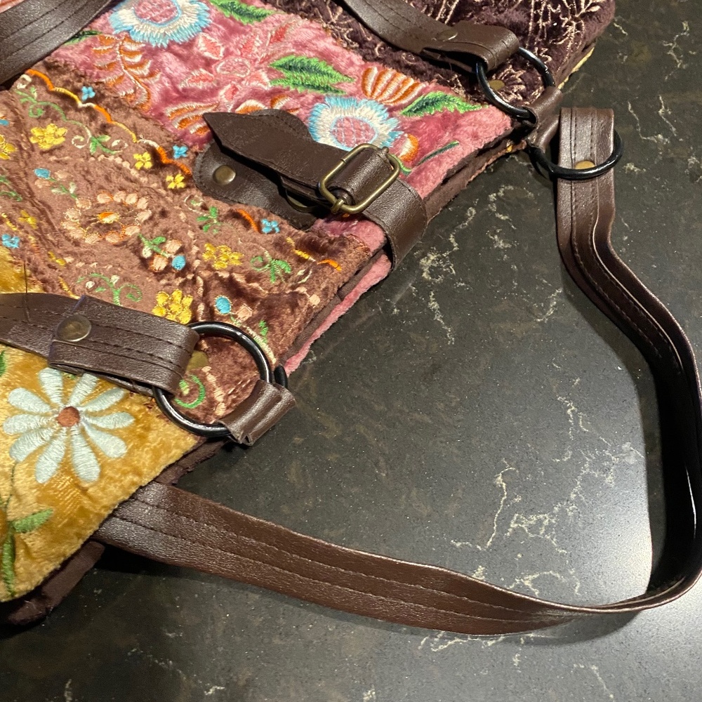 Parisian boutique embroidered handbag